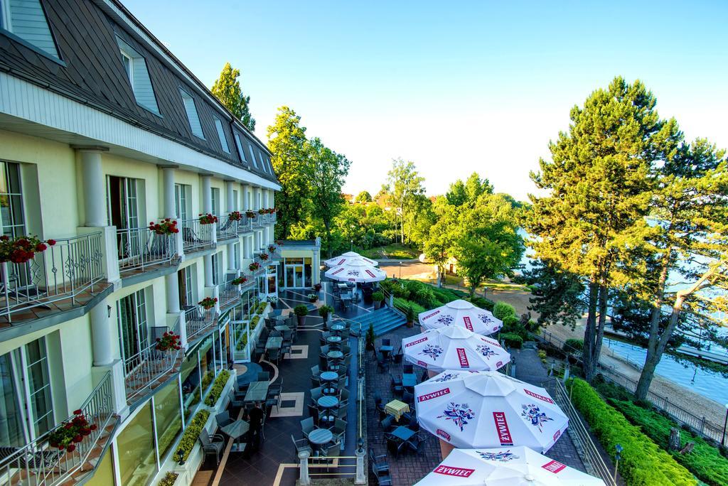 Hotel Pietrak วองกรอเวียตซ์ ภายนอก รูปภาพ